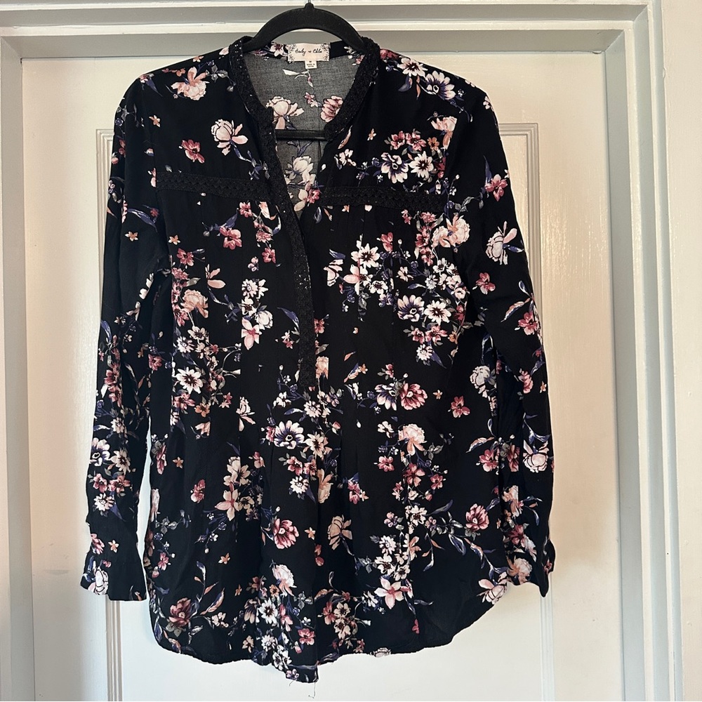 Bailey And Chloe Shirt Womens M Medium Black Floral Blouse Flowy